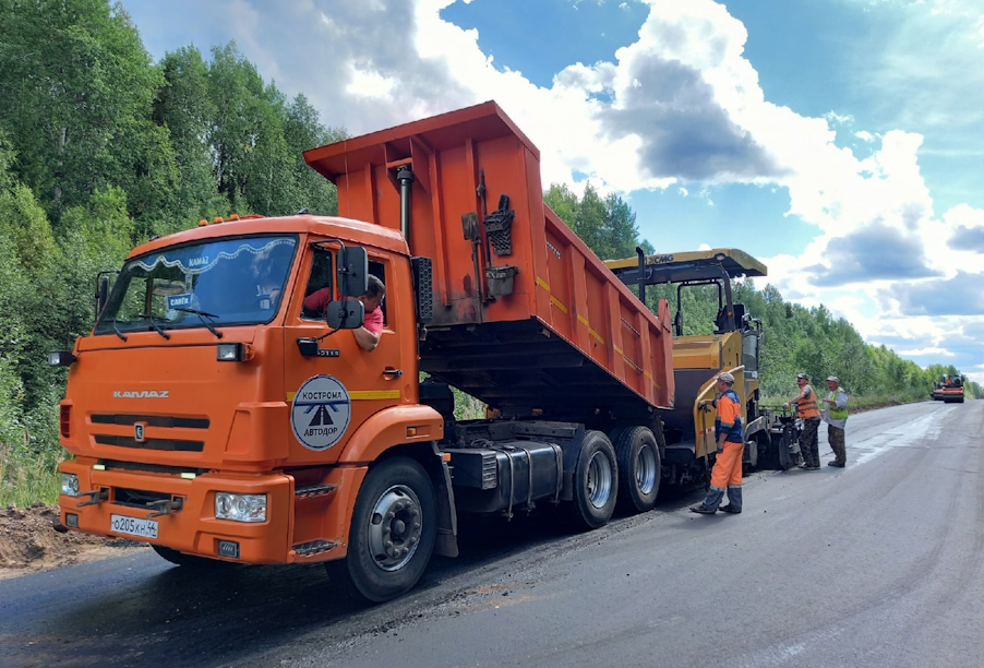 В Костромской области ремонтируют участок дороги Якимово – Нежитино